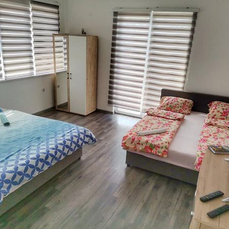 Apartman Poljcic วิเชกราด ภายนอก รูปภาพ