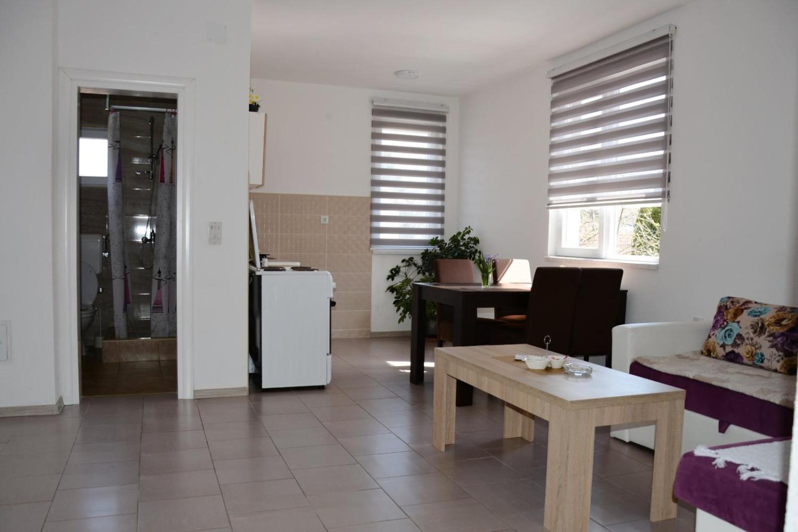 Apartman Poljcic วิเชกราด ภายนอก รูปภาพ