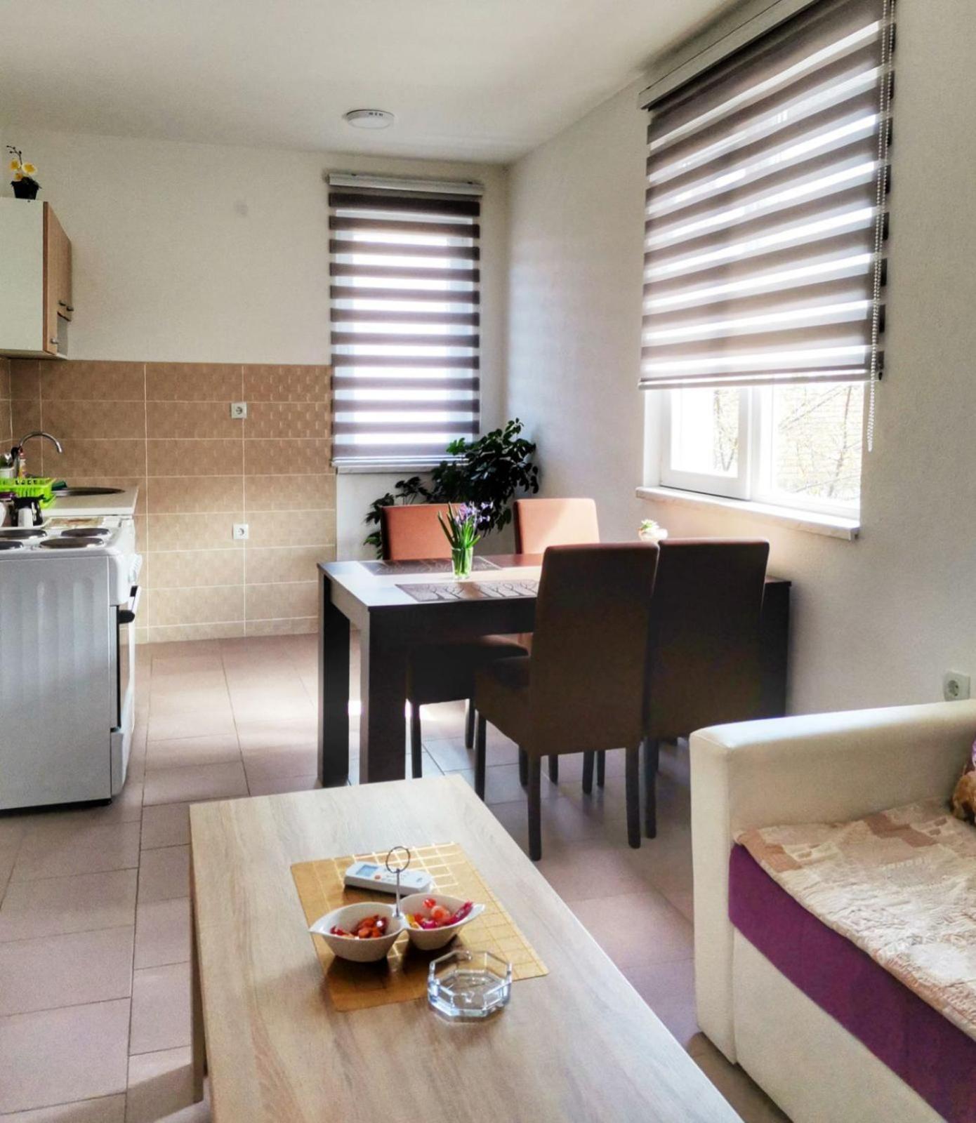 Apartman Poljcic วิเชกราด ภายนอก รูปภาพ
