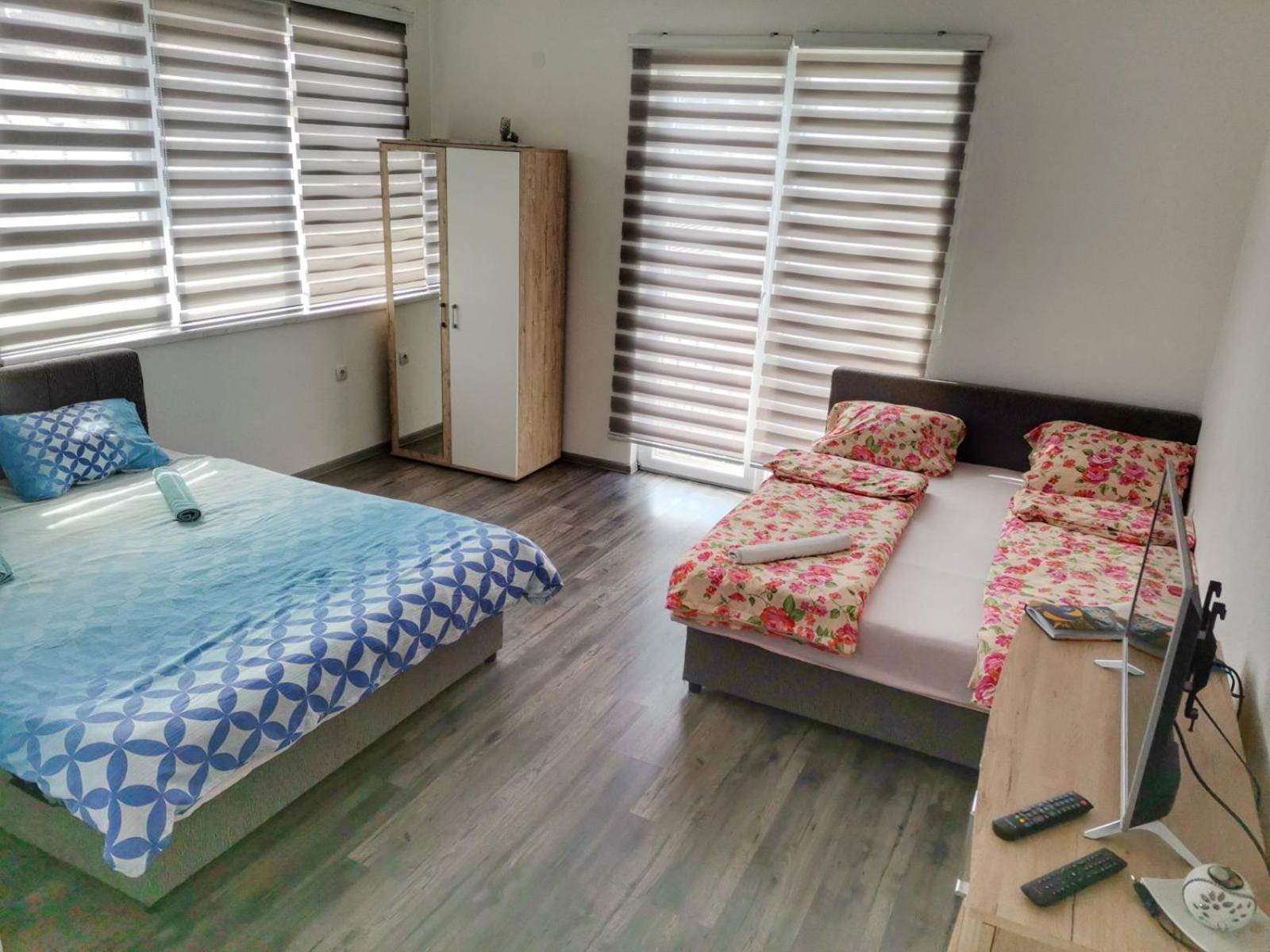 Apartman Poljcic วิเชกราด ภายนอก รูปภาพ