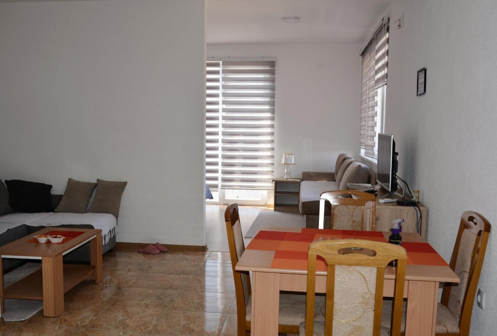 Apartman Poljcic วิเชกราด ภายนอก รูปภาพ
