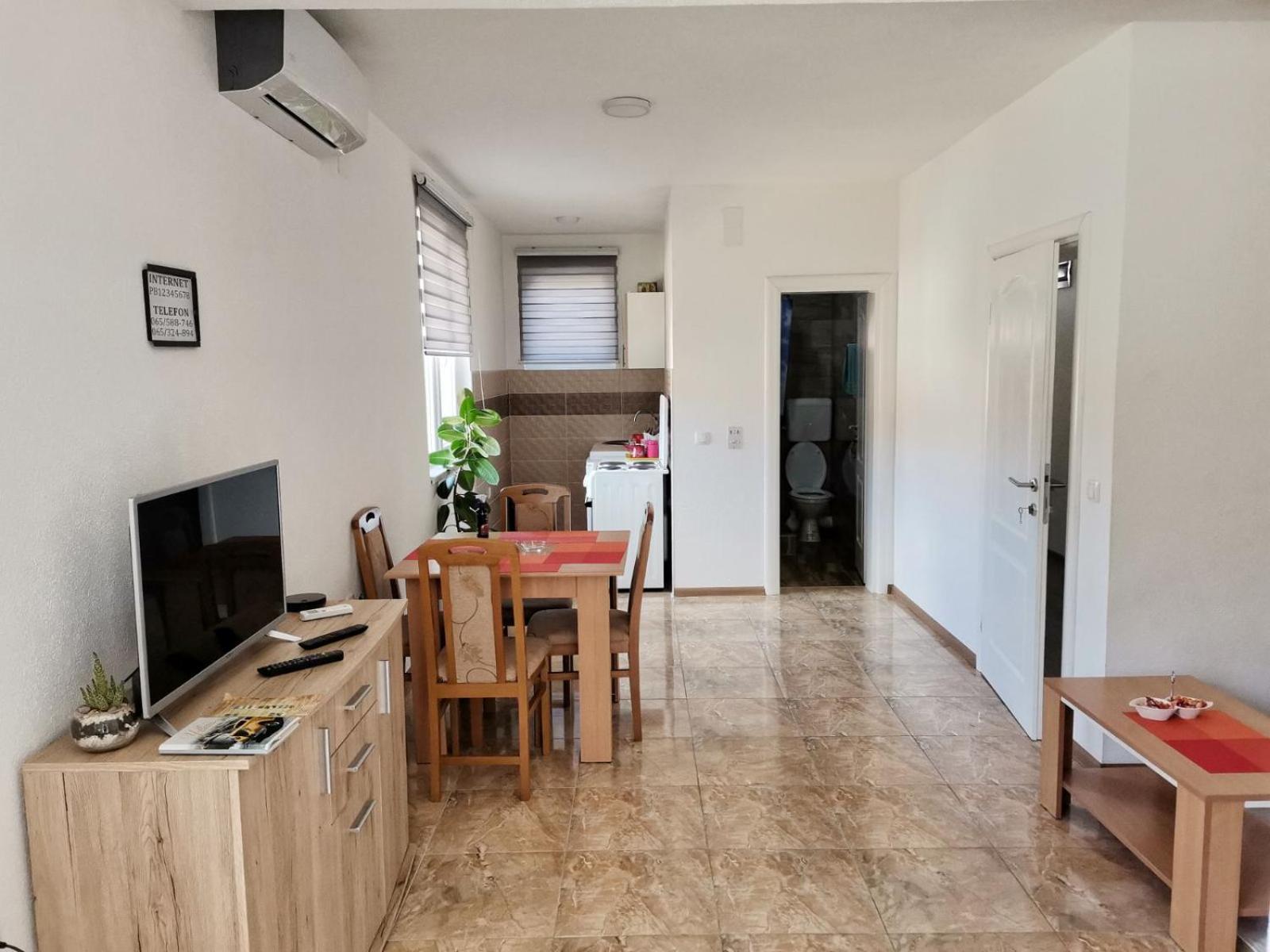 Apartman Poljcic วิเชกราด ภายนอก รูปภาพ